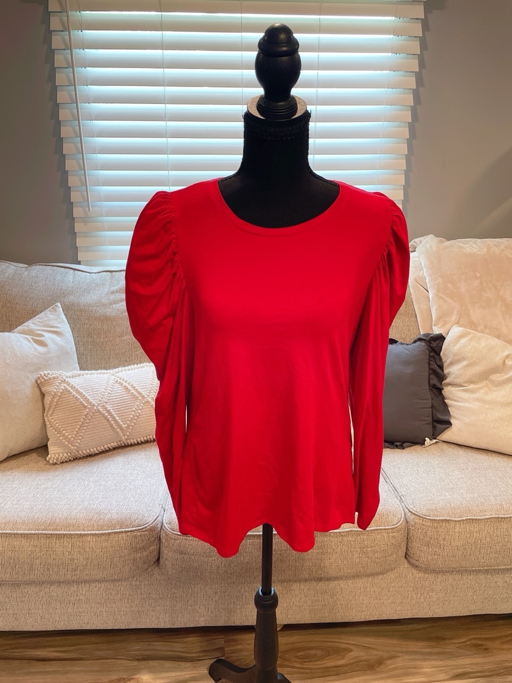 Chico’ s Red Puff Sleeve Blouse Size M